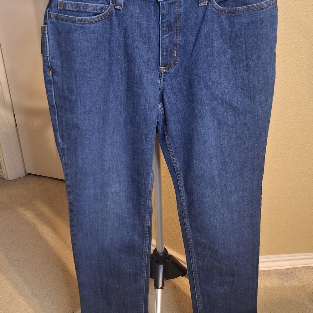 NWT Carhartt Relaxed Fit Women's Blue Denim Pants. Size 8